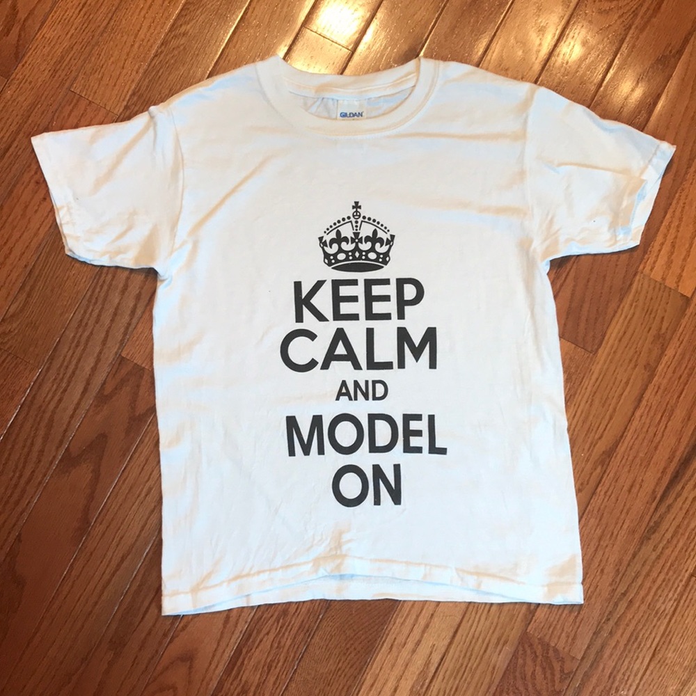 Keep calm and model on white tee